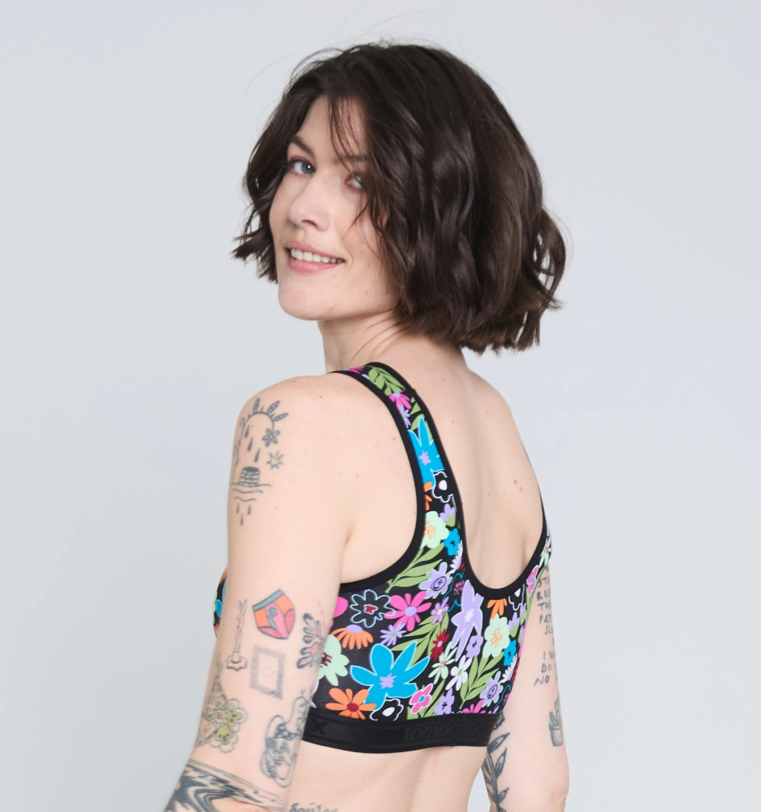 Essentials Soft Bra - Groovy Garden(Essentials Soft Bra Groovy Garden) 2 Essentials Soft Bra - Groovy Garden(Essentials Soft Bra Groovy Garden) - Image 2